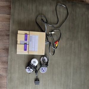 Used Super Nintendo (missing adaptor)